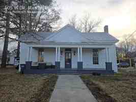 featured image of 405 W Dr Martin Luther King Jr Way