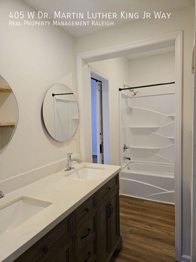 405 W Dr Martin Luther King Jr Way - Photo 7 of 17