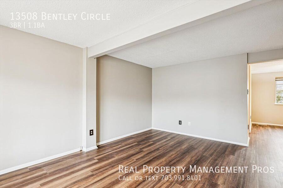 13508 Bentley Cir - Photo 6 of 26