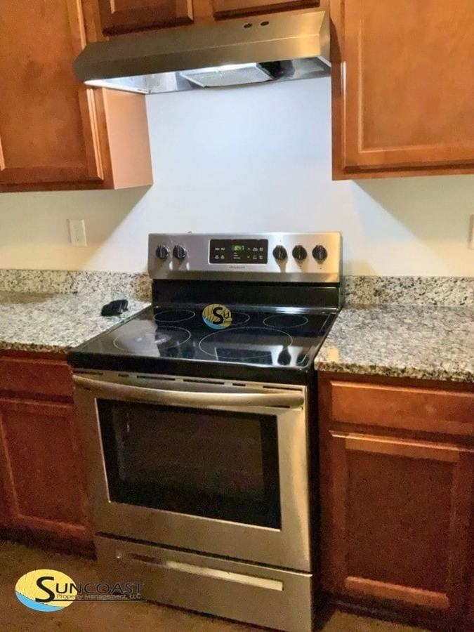 8013 Stuart Ave - Photo 5 of 17