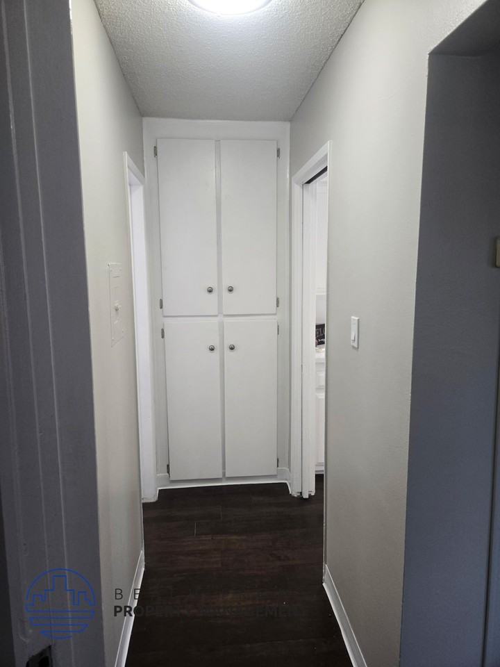 Rambling Rose - Photo 3 of 9