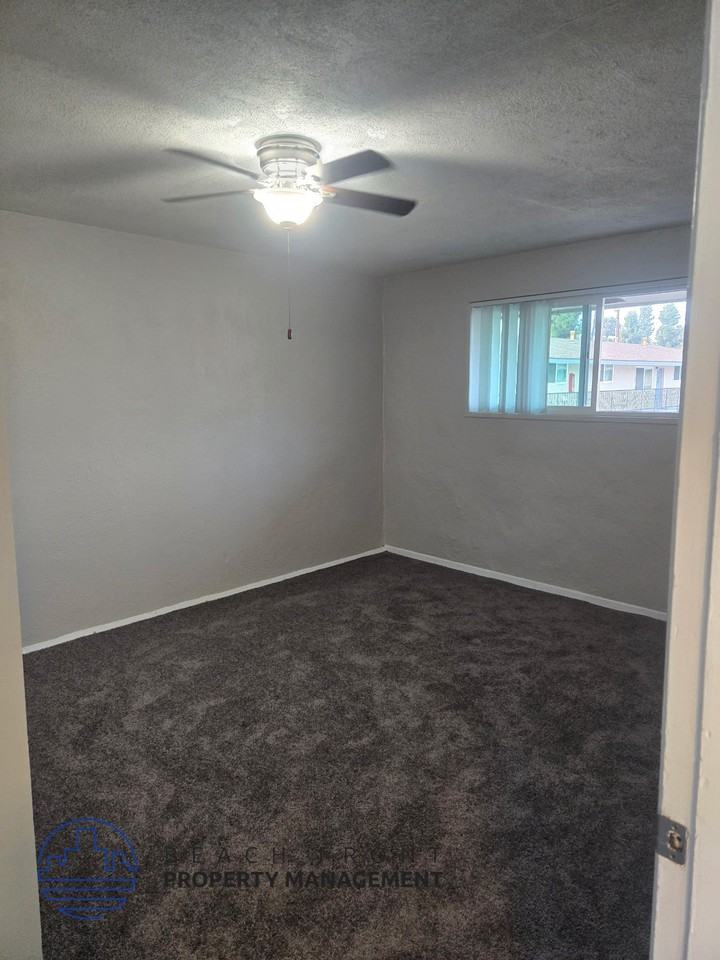 Rambling Rose - Photo 5 of 9