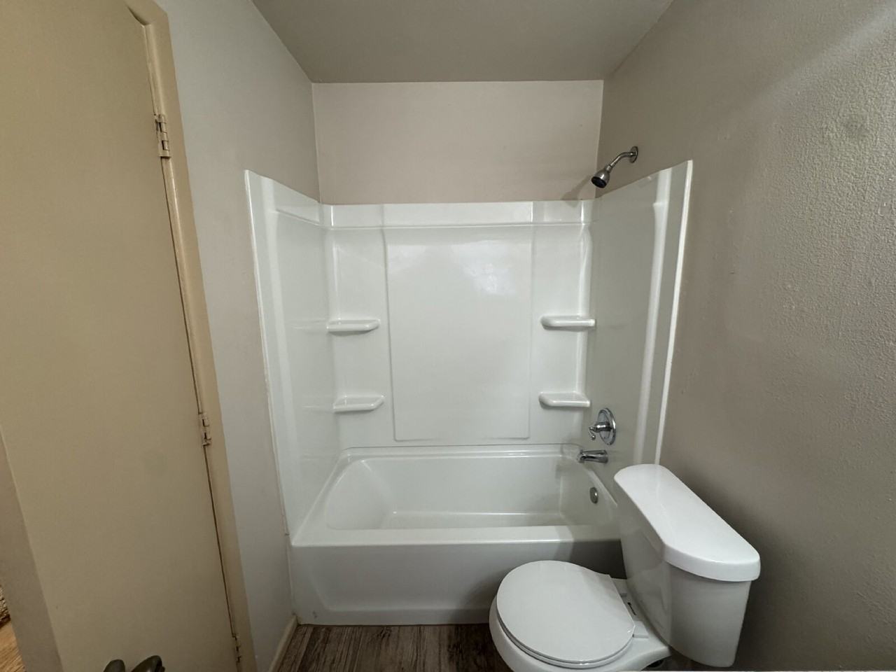 5230 14th St - Photo 7 of 9