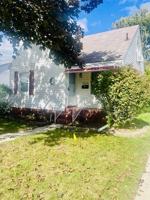 featured image of 24926 Hickory St