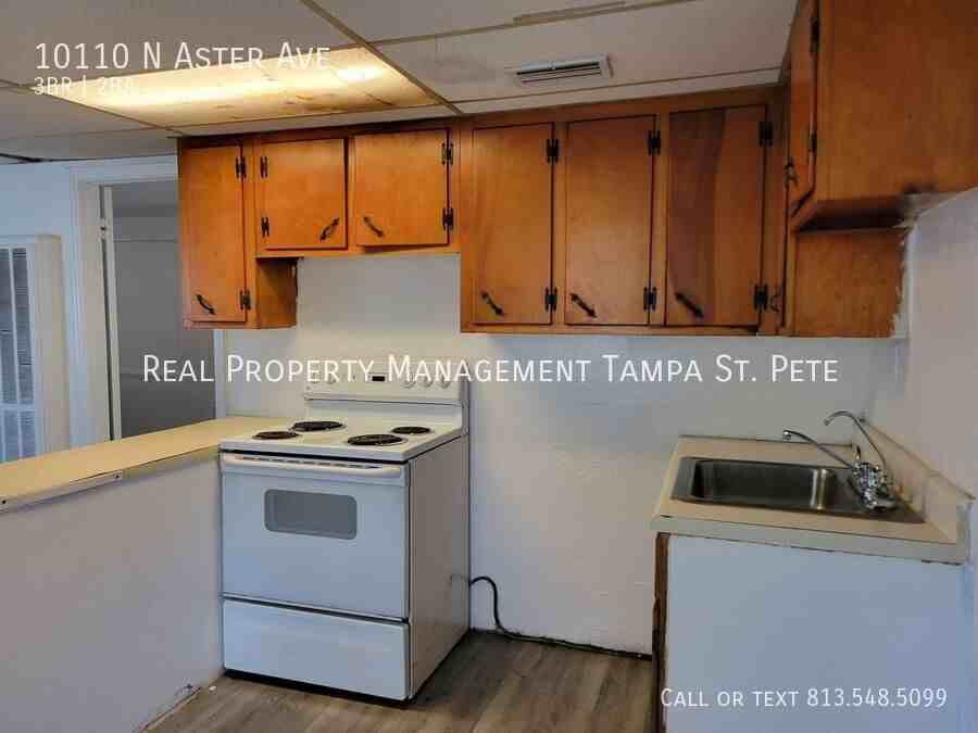 10110 N Aster Ave - Photo 7 of 18