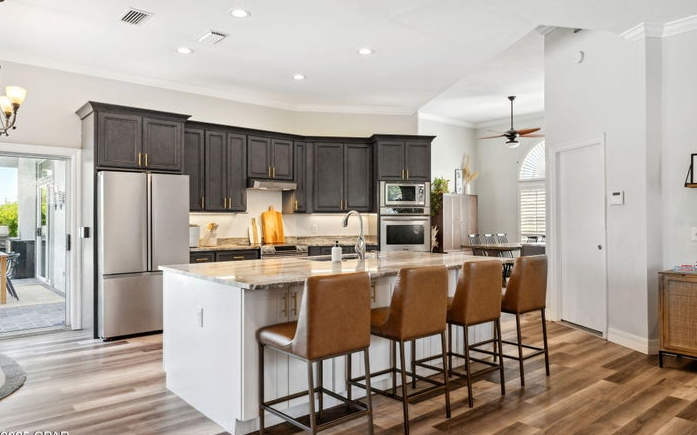 4050 Mary Kathryn Cir - Photo 2 of 33