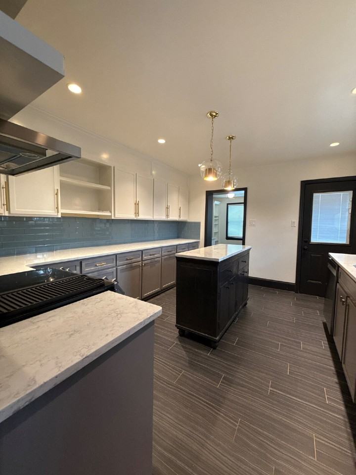 2512 Pansy St Sw - Photo 6 of 24