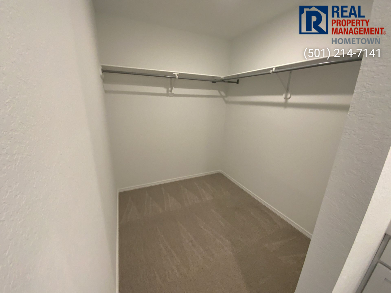 7072 Potomac Trl - Photo 5 of 41