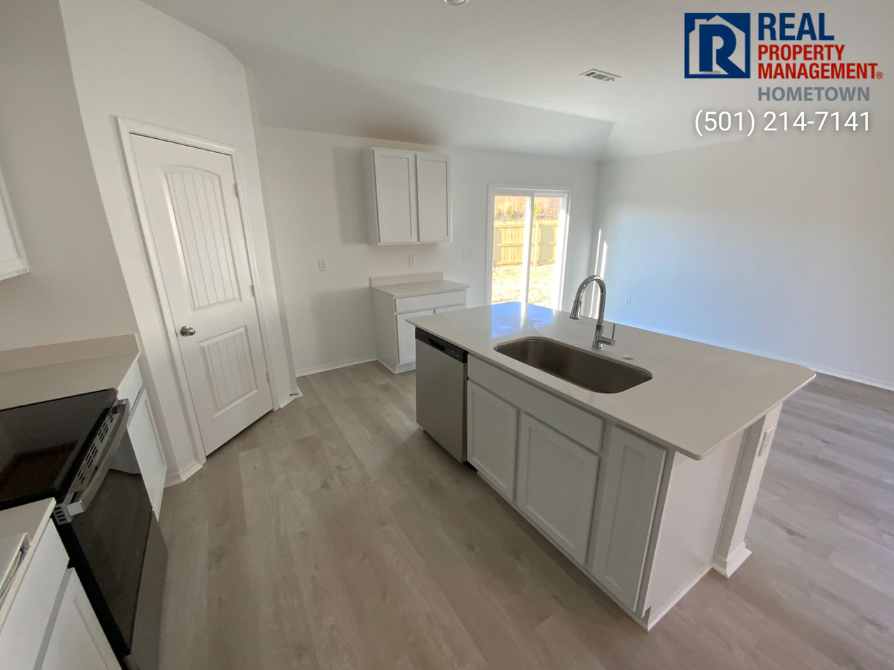 7072 Potomac Trl - Photo 7 of 41