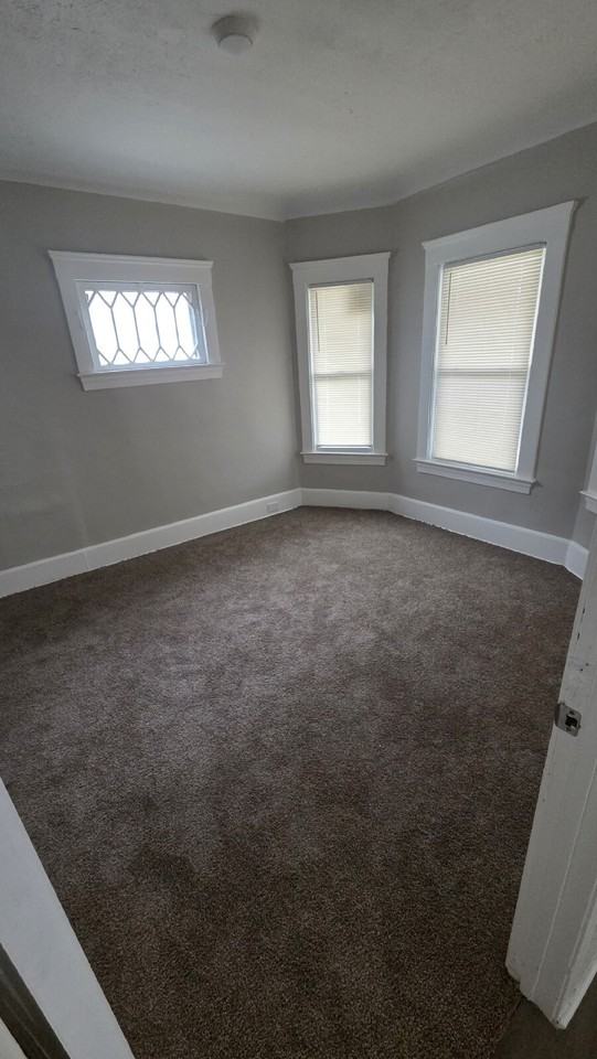 9720 Denison Ave Unit 1 - Photo 3 of 9