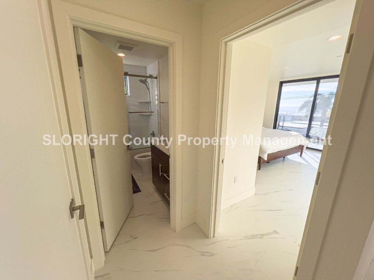 2670 Laurel Ave - Photo 7 of 37