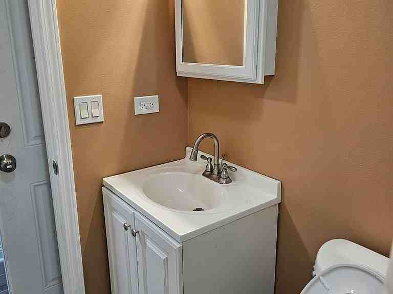 2418 W Fillmore St - Photo 3 of 16