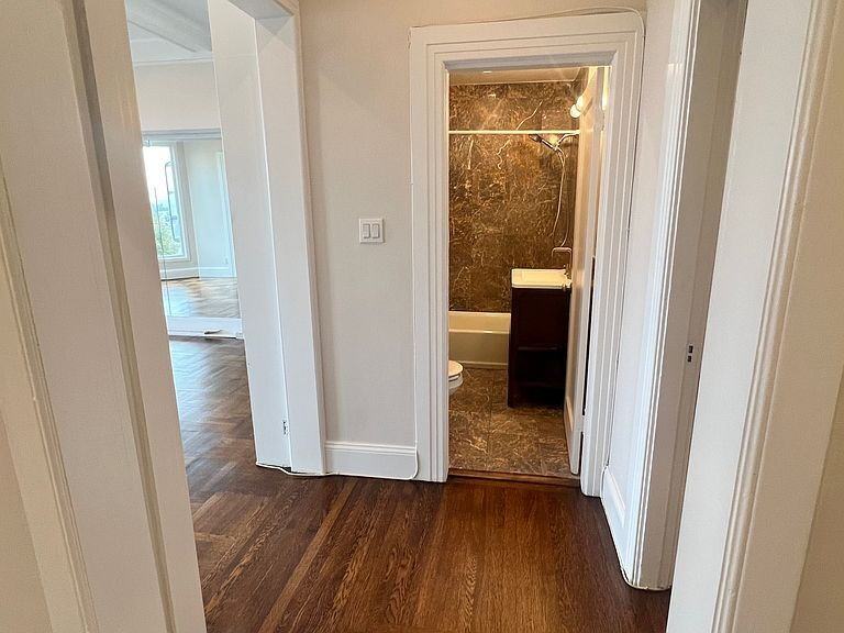 1360 Clayton St - Photo 6 of 19