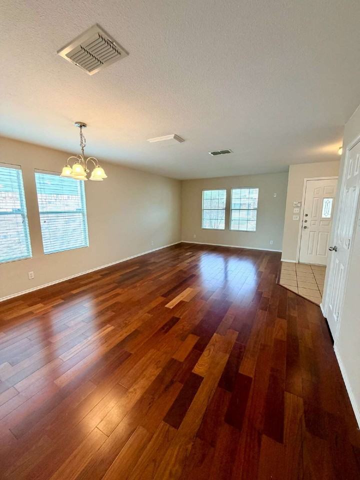 25526 Gold Yarrow - Photo 2 of 22