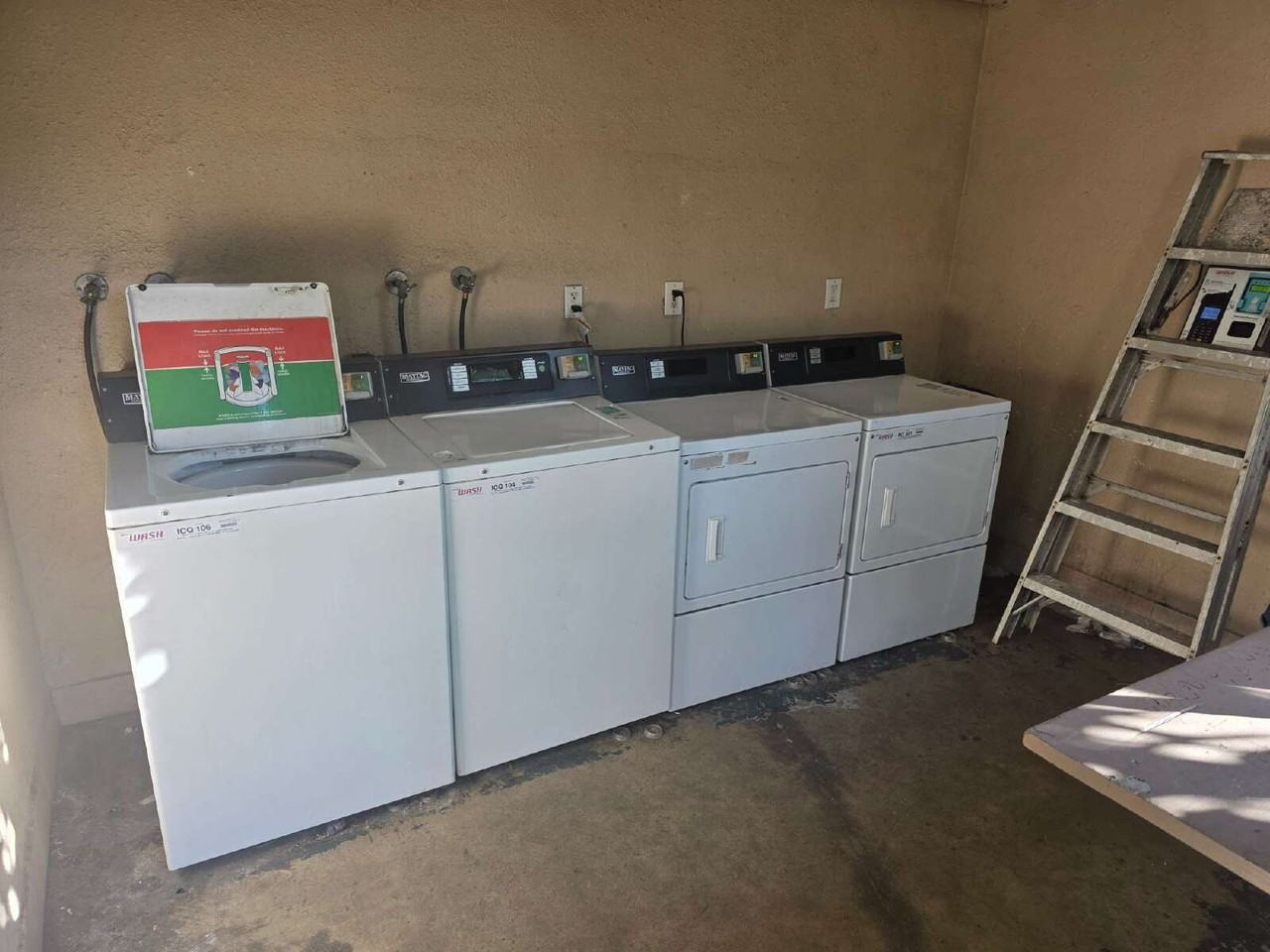 4660 Clara St #4 - Photo 5 of 6