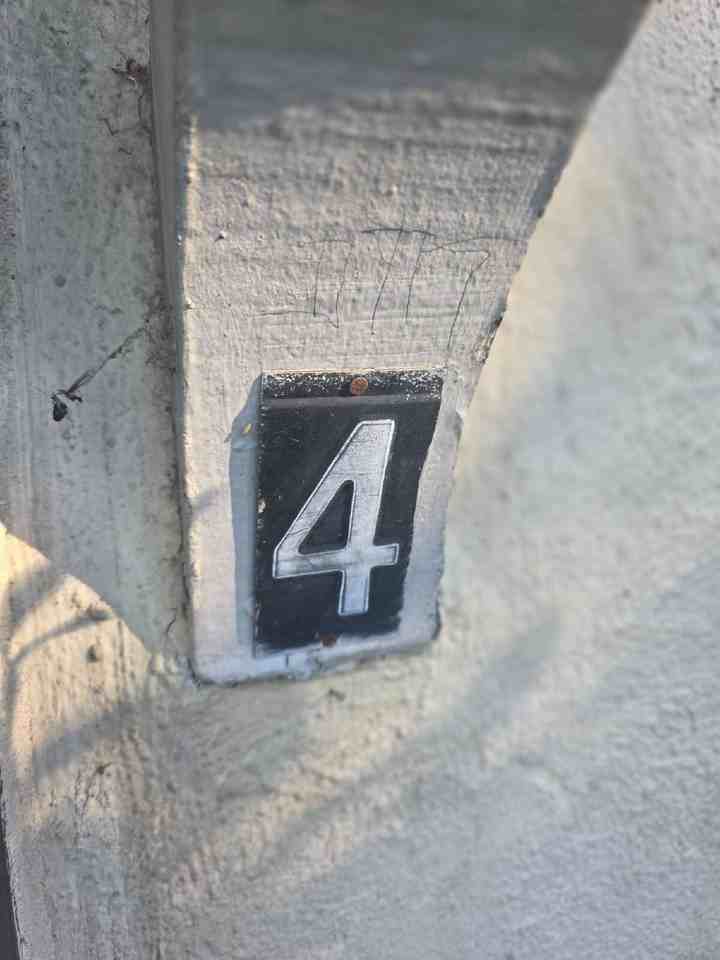 4660 Clara St #4 - Photo 6 of 6