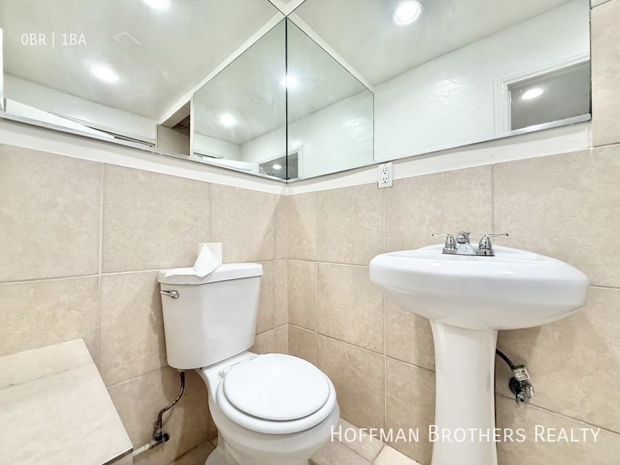 1833 S Beverly Glen Blvd #B - Photo 4 of 6