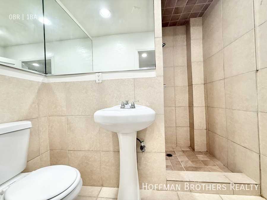 1833 S Beverly Glen Blvd #B - Photo 5 of 6