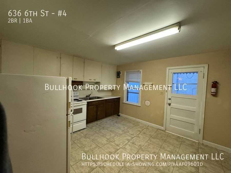 636 6th St #4 - Photo 2 of 9