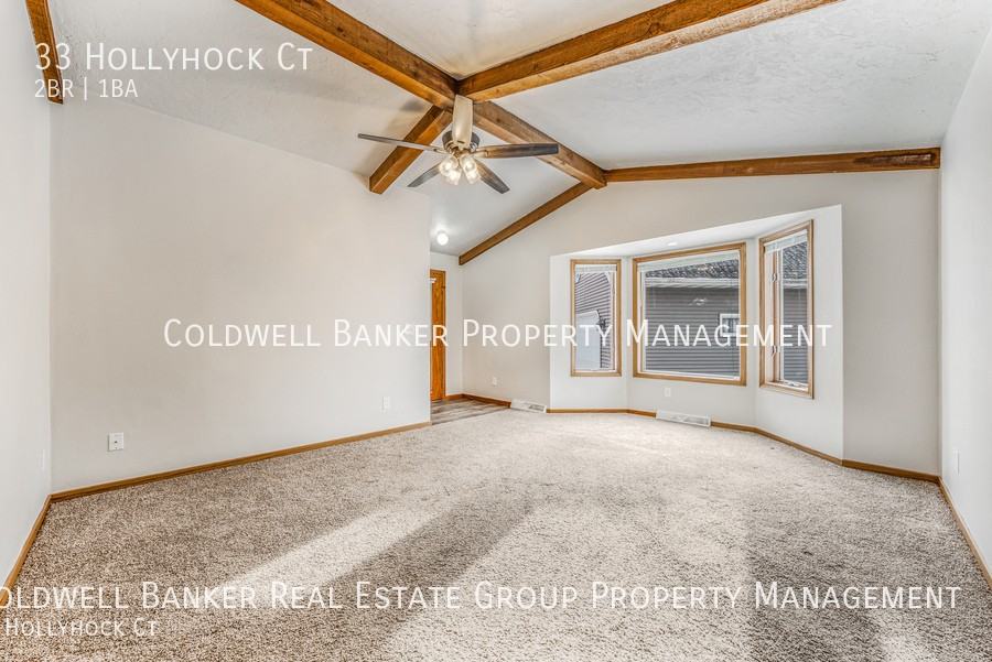 33 Hollyhock Ct - Photo 2 of 28