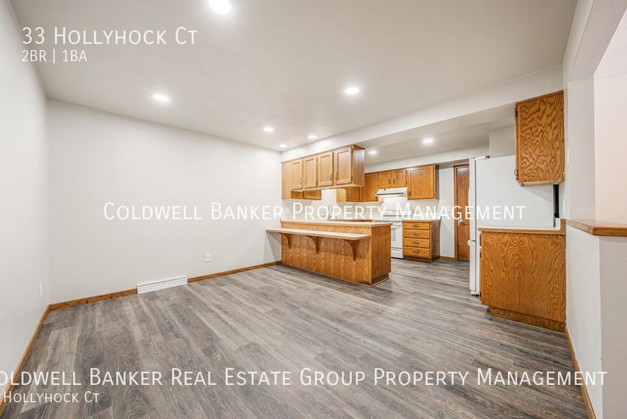 33 Hollyhock Ct - Photo 6 of 28