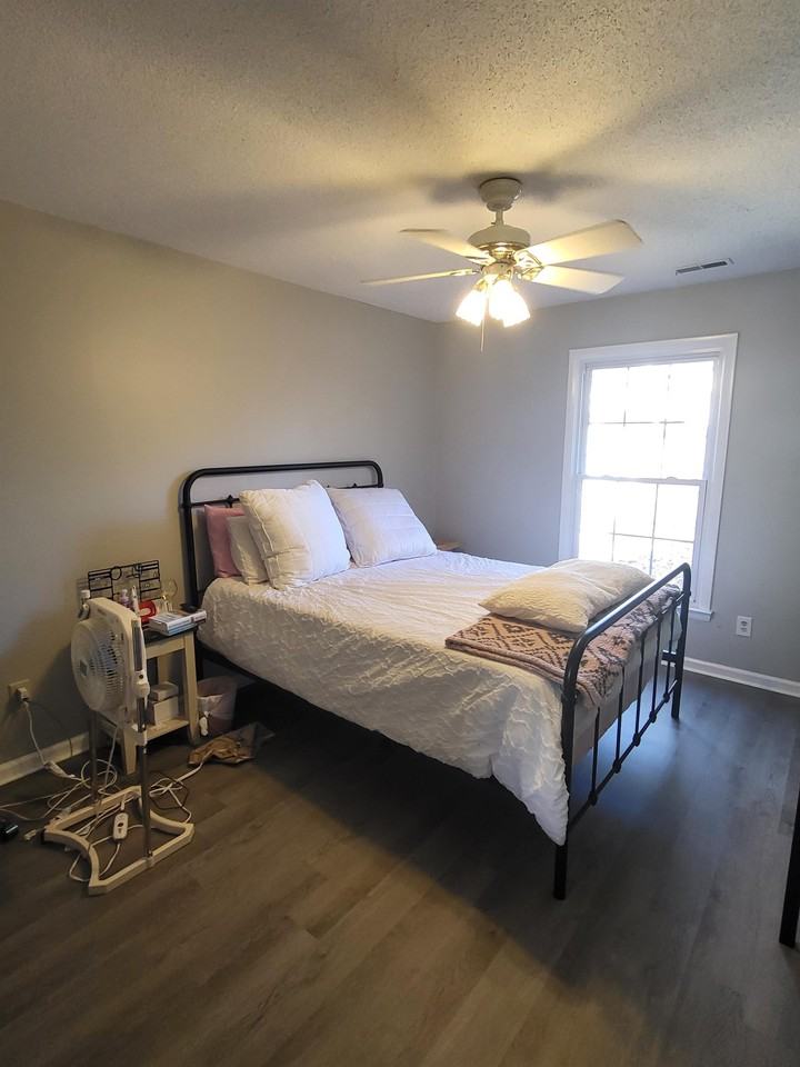 114 King George Ct #1 - Photo 4 of 18