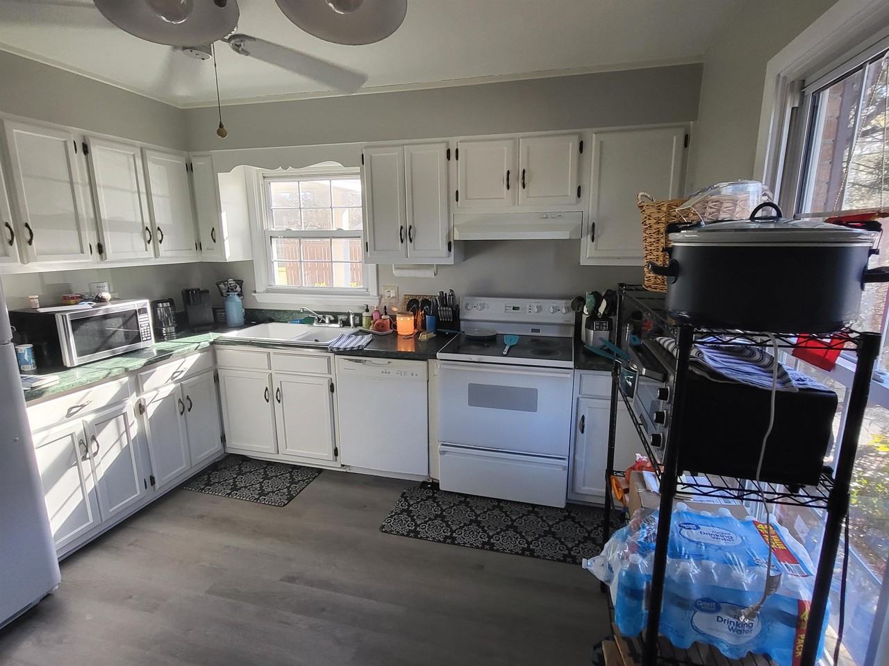 114 King George Ct #1 - Photo 3 of 18