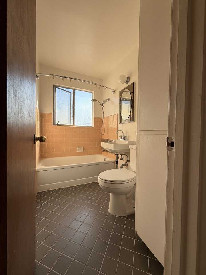 3322 J St #4 - Photo 3 of 5