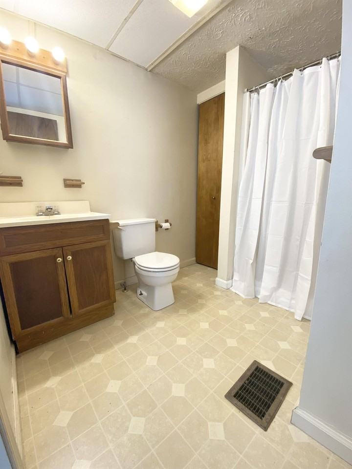 684 W End Ave #2 - Photo 7 of 13