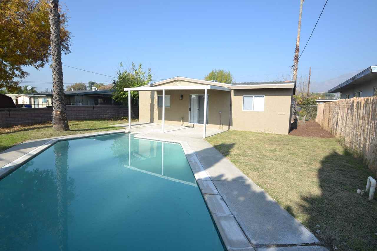 26967 Messina St - Photo 2 of 7