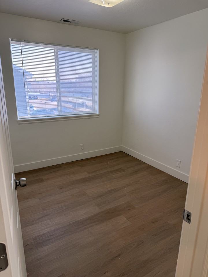 8073 W Copperfield Pl #31 - Photo 5 of 16