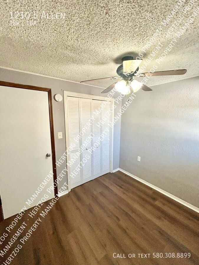 1210 E Allen - Photo 7 of 16