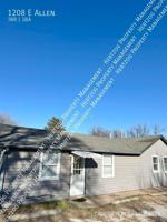 featured image of 1208 E Allen
