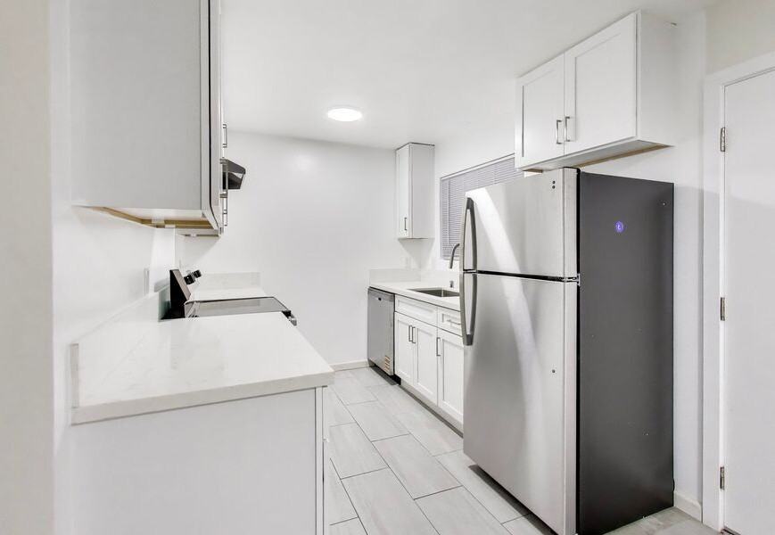 2820 Park Blvd #101 - Photo 4 of 22