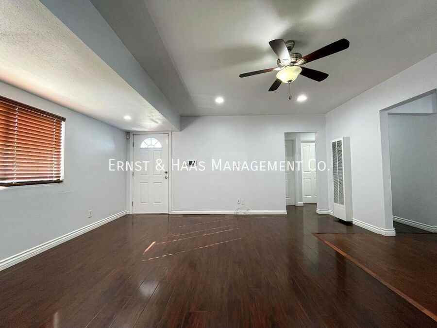 1341 W School St - Photo 2 of 24