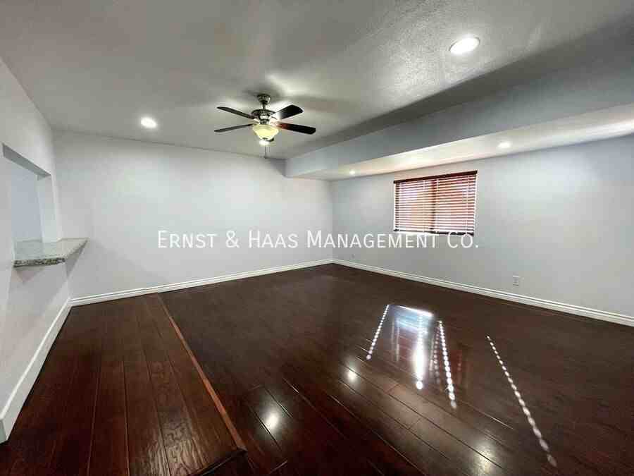 1341 W School St - Photo 3 of 24