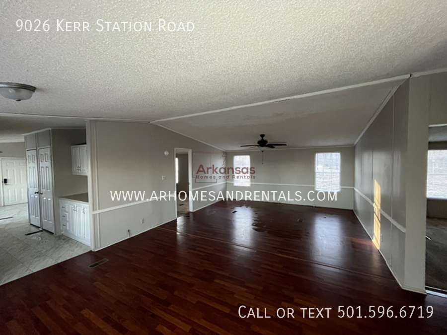 9026 Kerr Rd - Photo 3 of 13