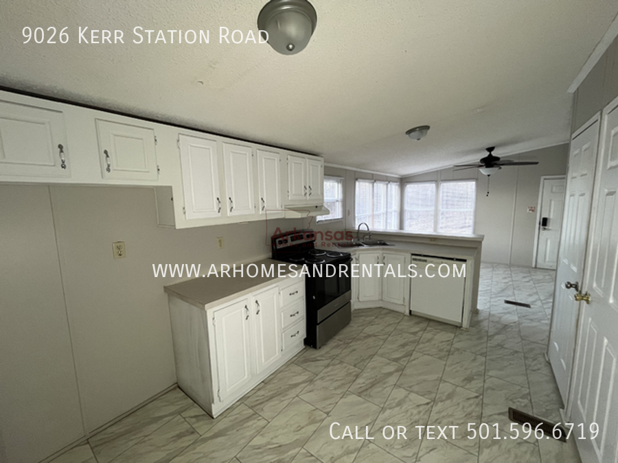 9026 Kerr Rd - Photo 4 of 13