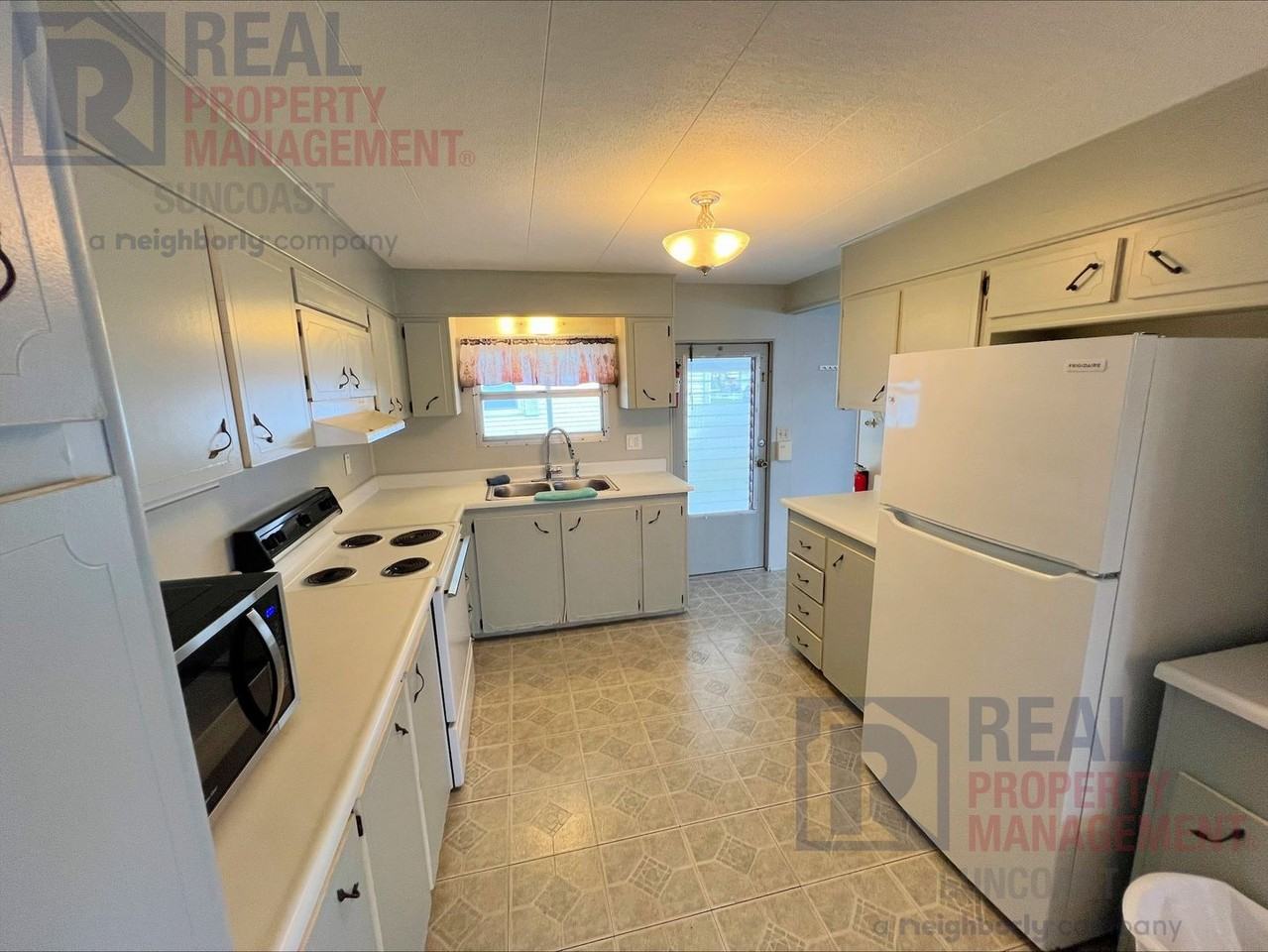 1207 45th Ave E - Photo 6 of 18