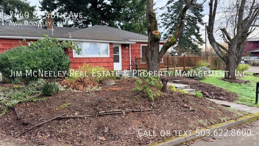 7440 Se 48th Ave - Photo 2 of 25