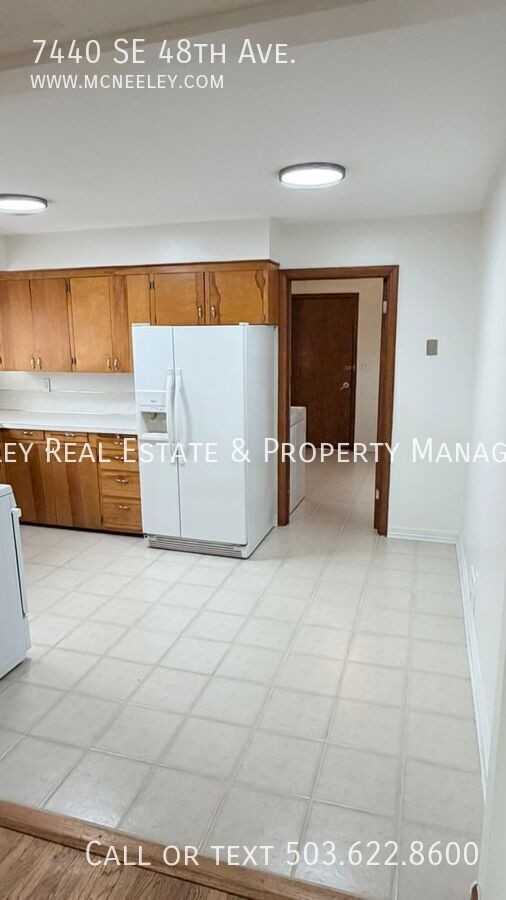 7440 Se 48th Ave - Photo 6 of 25
