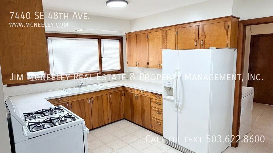 7440 Se 48th Ave - Photo 7 of 25