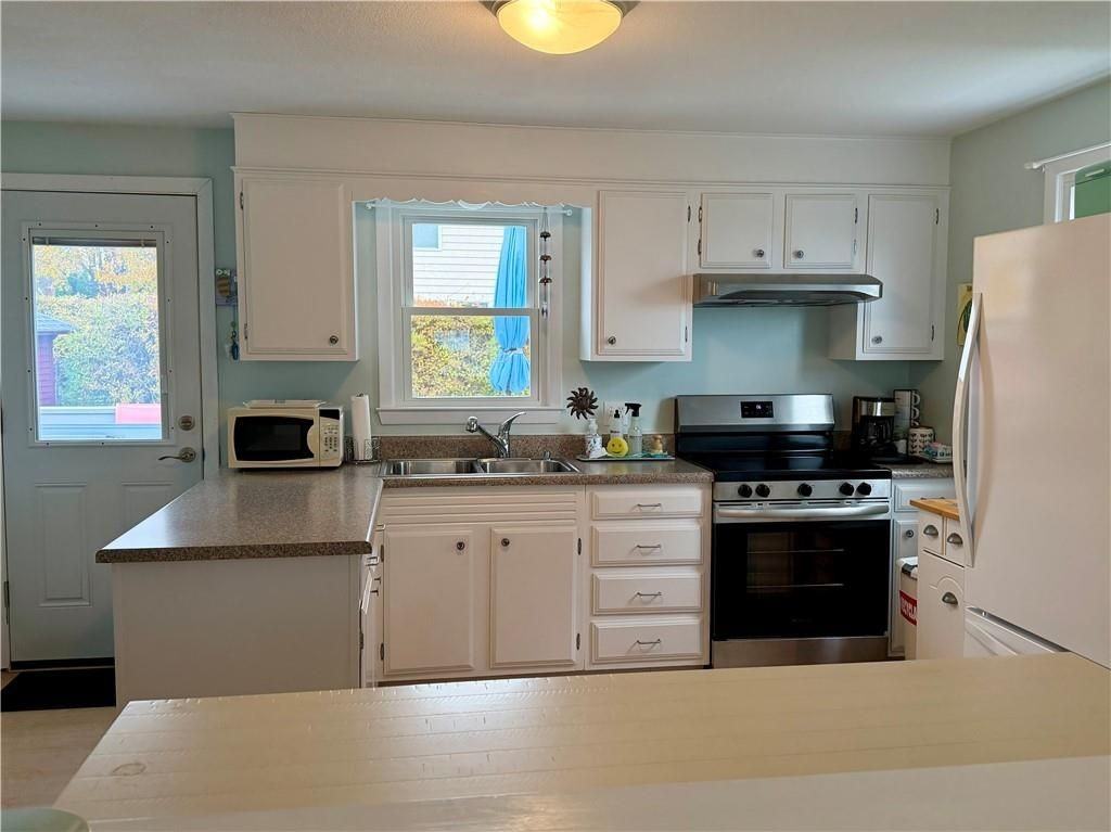 7 Salt Pond Way - Photo 6 of 14