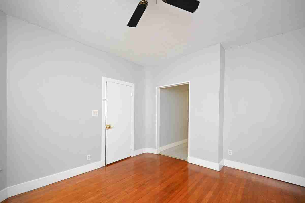 6 Beacon St - Photo 2 of 18