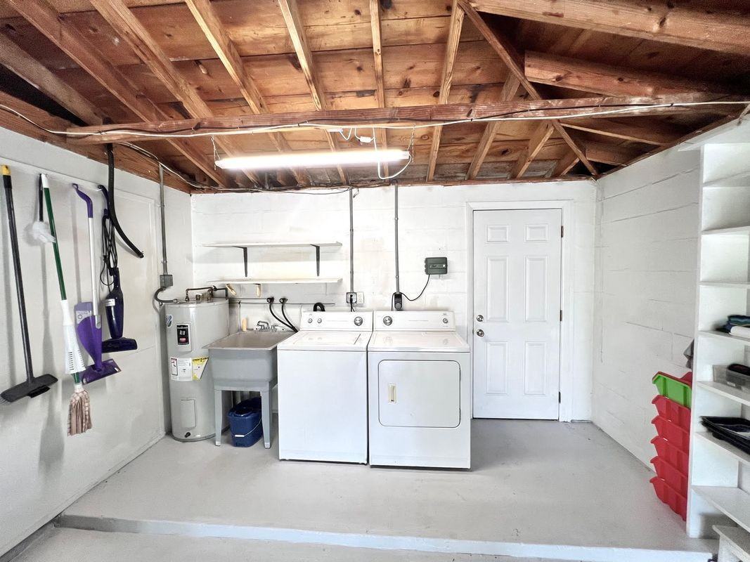 4640 Taray Ln - Photo 4 of 4