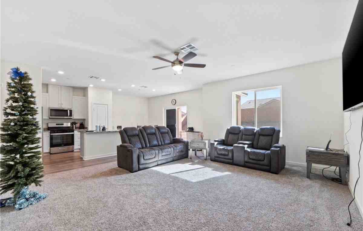 12383 Ranchito Way - Photo 5 of 16