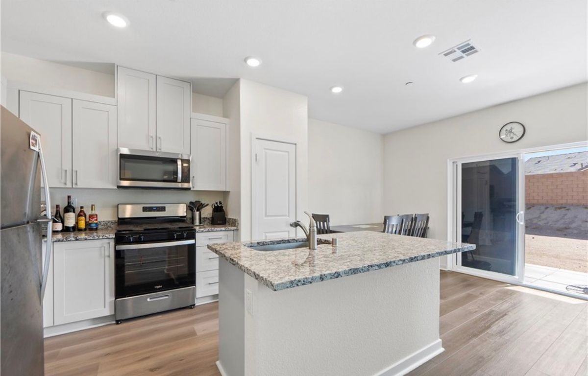 12383 Ranchito Way - Photo 6 of 16