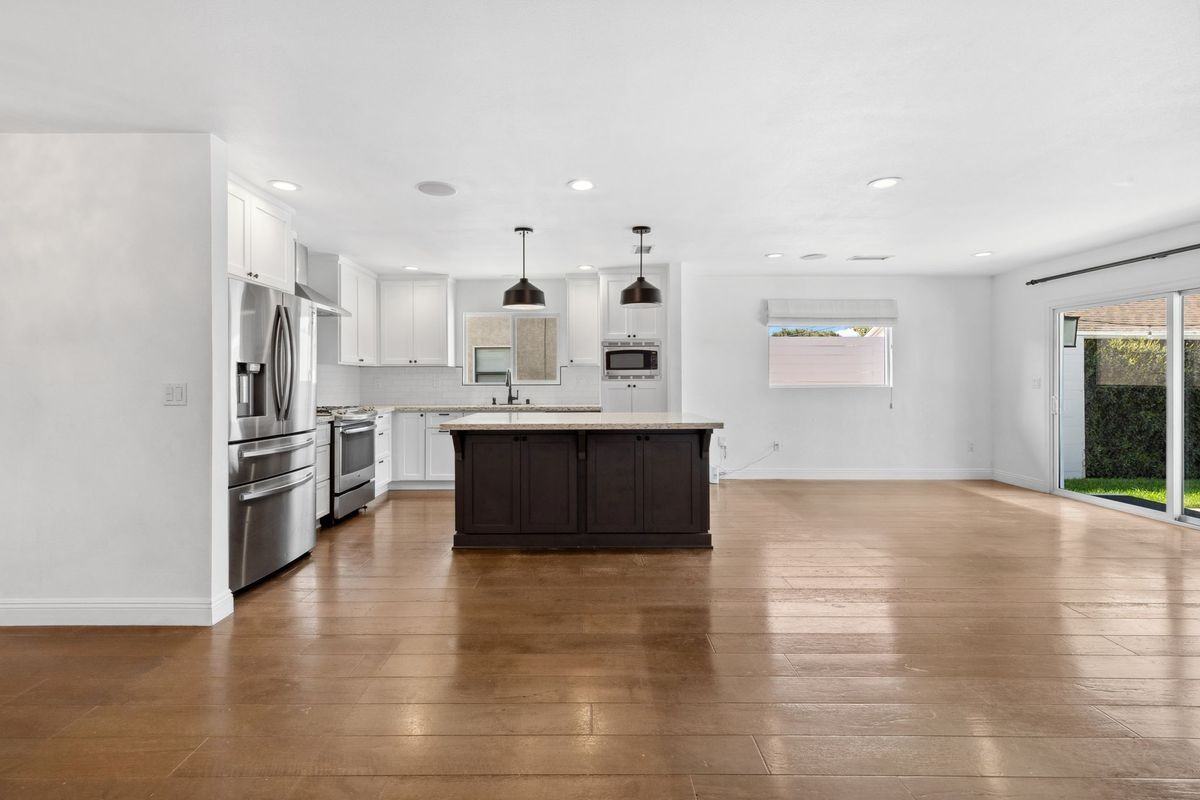 15519 Gerkin Ave - Photo 5 of 22