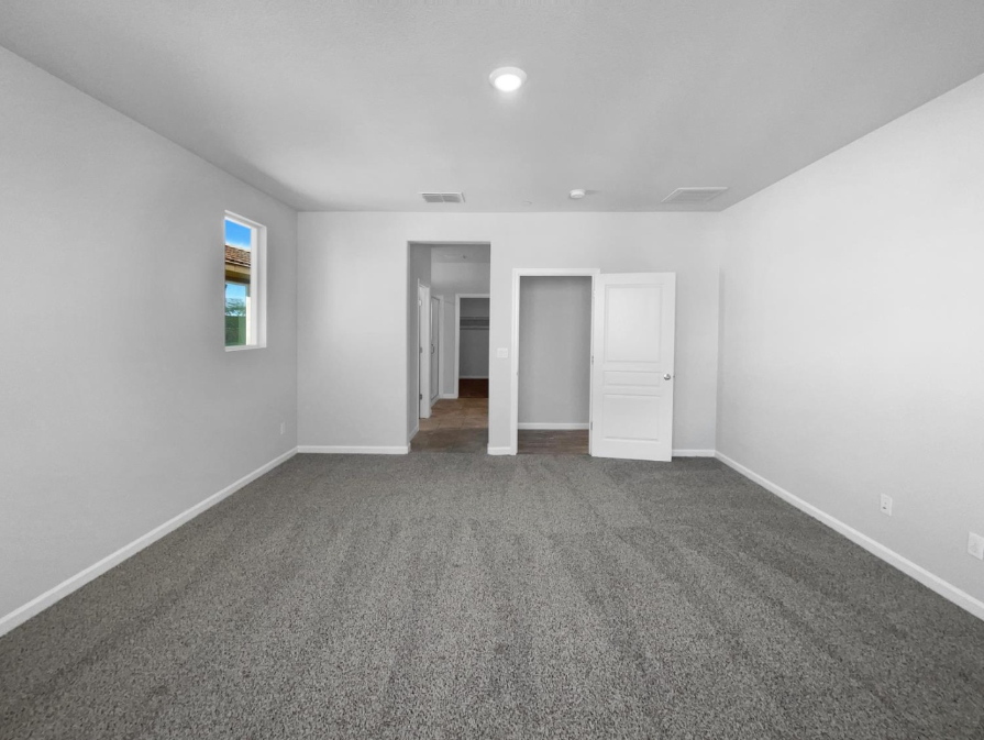 8416 Tapies Way - Photo 4 of 31