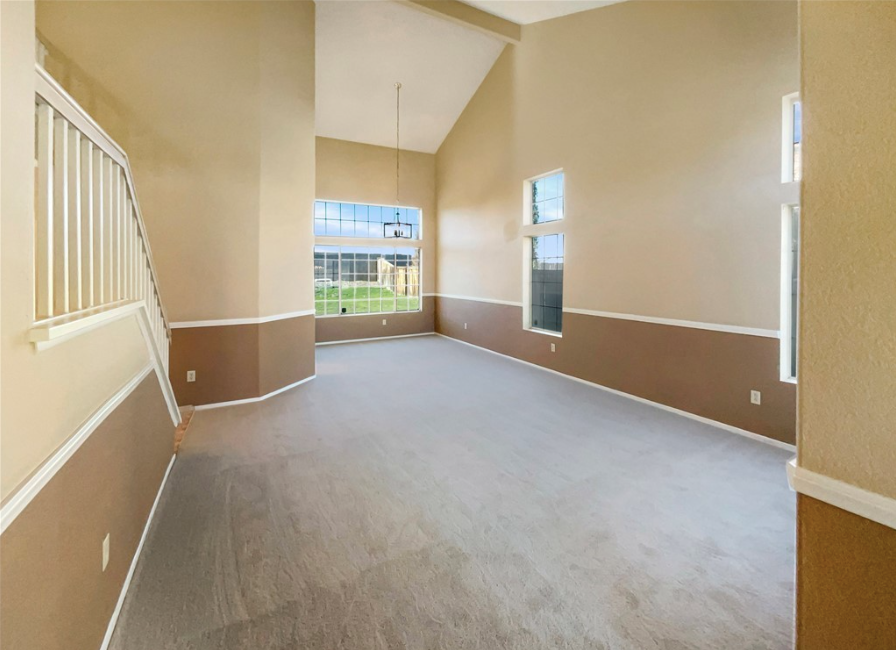 12196 Nugget Ave - Photo 3 of 22